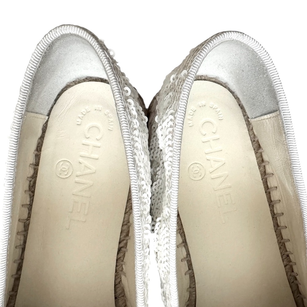 🆕💞CHANEL White Sequins Patent Leather CC Logo Cap Toe Espadrilles Flats • EU 37 - Picture 12 of 15